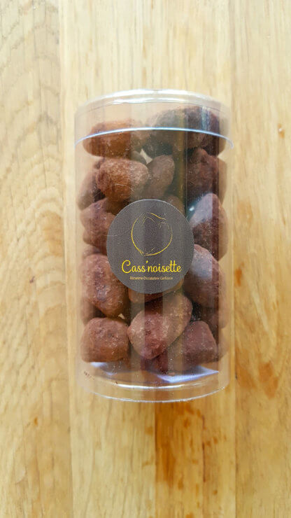 Cass'noisette | Cass'bonbon: amandes et noisettes caramélisées et enrobées de chocolat noir