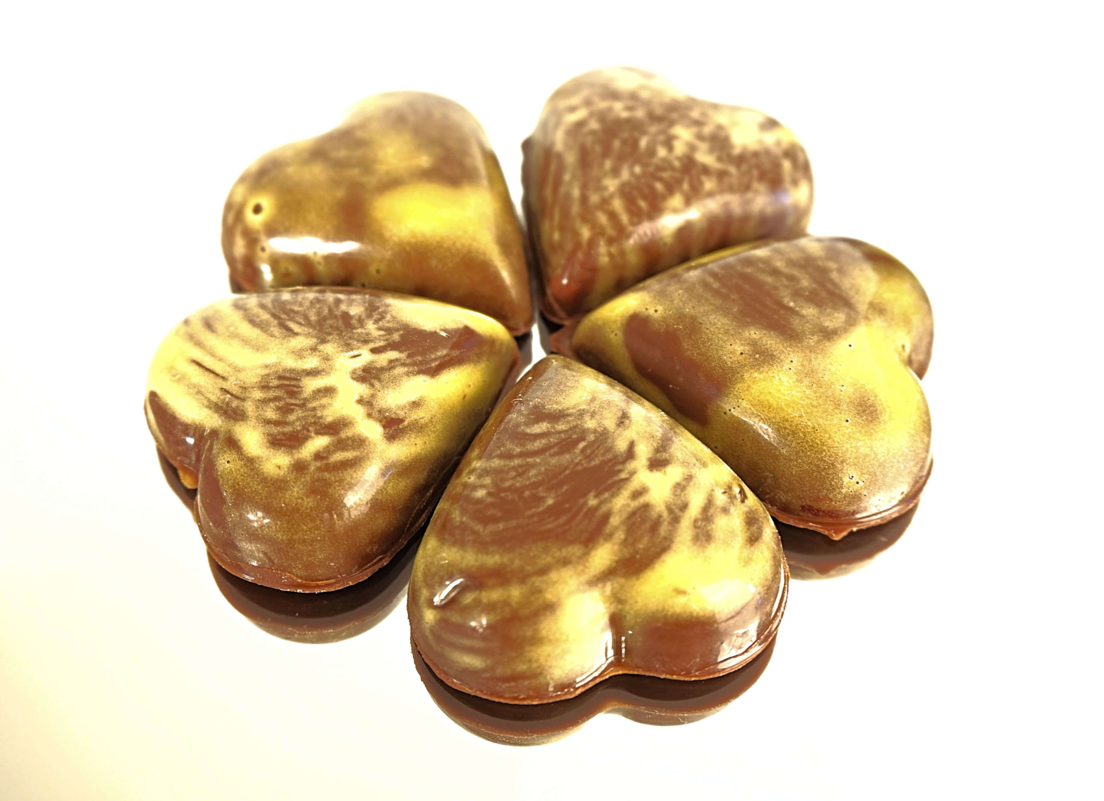 Petits cœurs ganache passion Cass'noisette | Coeurs en chocolat au lait fourrés d'une ganache aux fruits de la passion